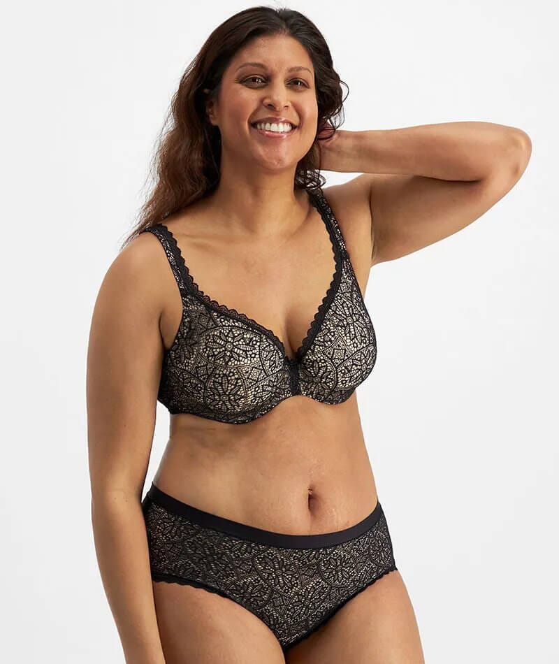Berlei Barely There Lace Contour Bra - Black - Image 12