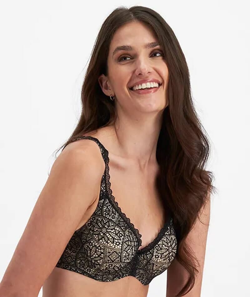 Berlei Barely There Lace Contour Bra - Black - Image 13