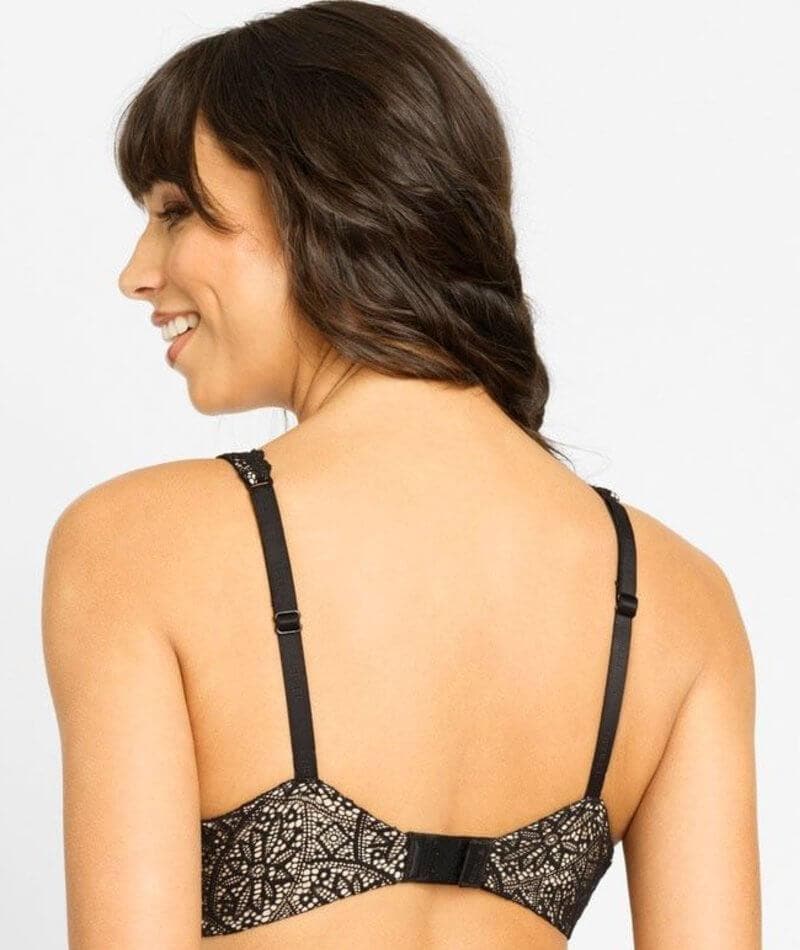 Berlei Barely There Lace Contour Bra - Black - Image 4