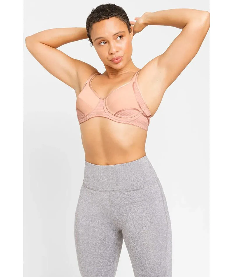 Berlei Electrify Underwire Sports Bra - Soft Powder - Image 5