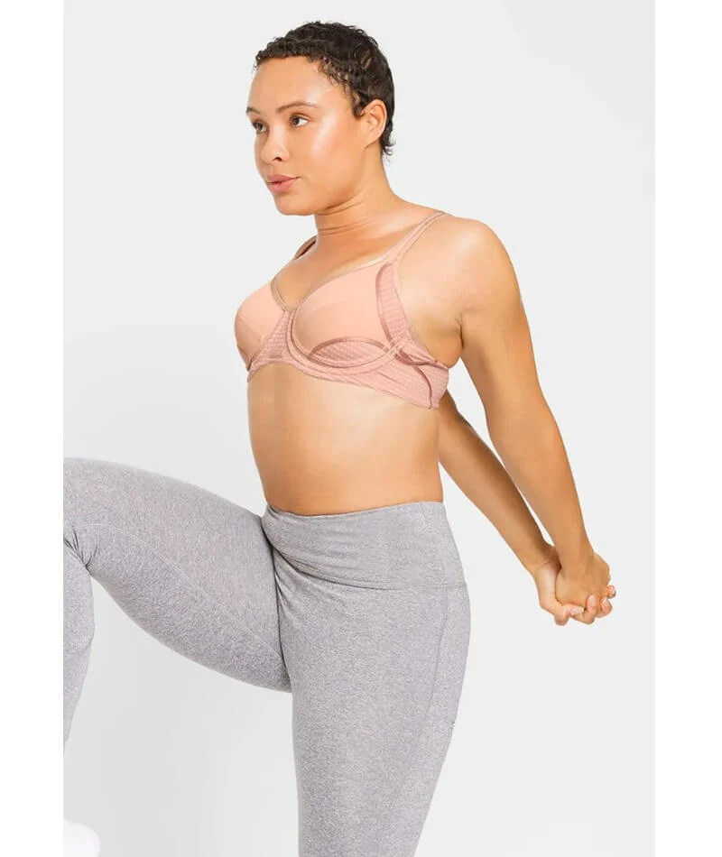 Berlei Electrify Underwire Sports Bra - Soft Powder - Image 7