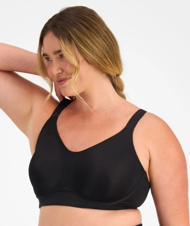 Berlei Smooth Power Underwire Sports Bra - Black - Image 6