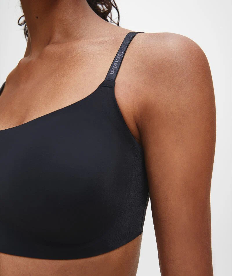 Calvin Klein Invisibles Comfort Lightly Lined Retro Bralette - Black - Image 3