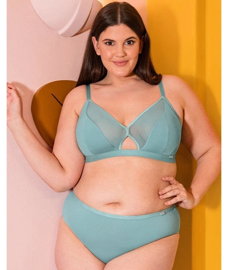 Curvy Kate Get Up and Chill Wire-free Bralette - Sage Green - Image 8
