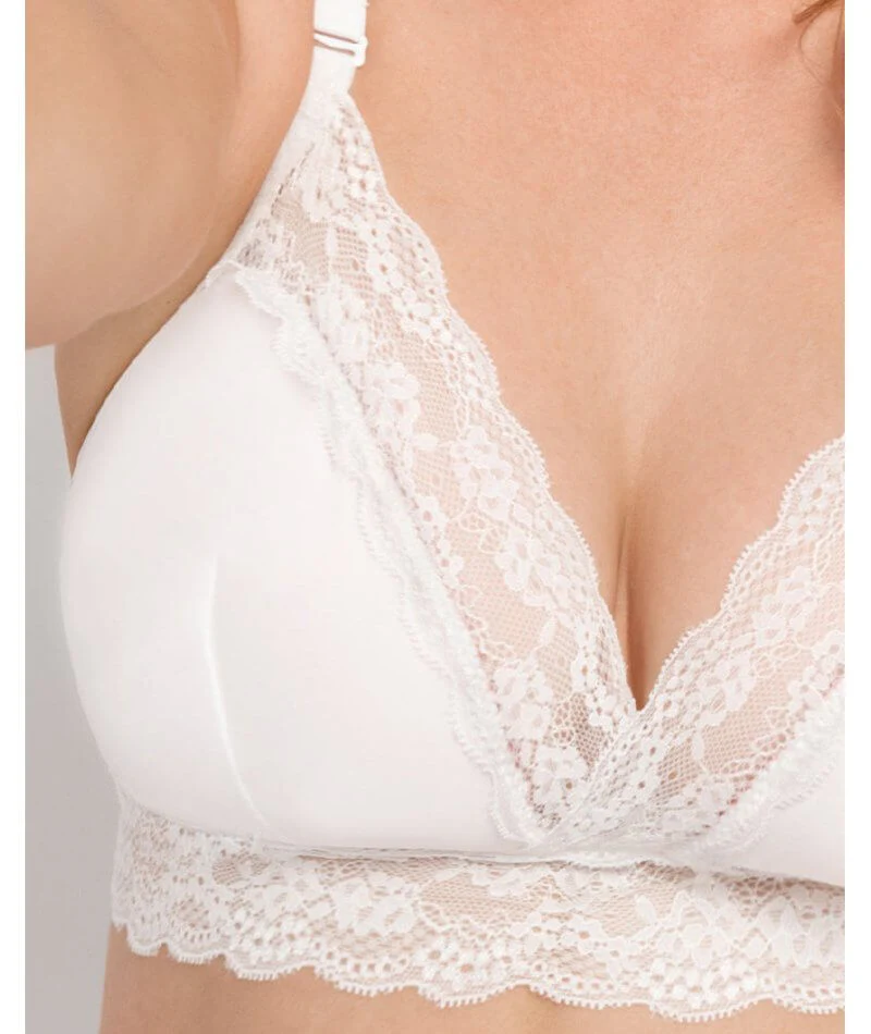 Curvy Kate Twice the Fun Reversible Wire-free Bralette - White/Pink - Image 16