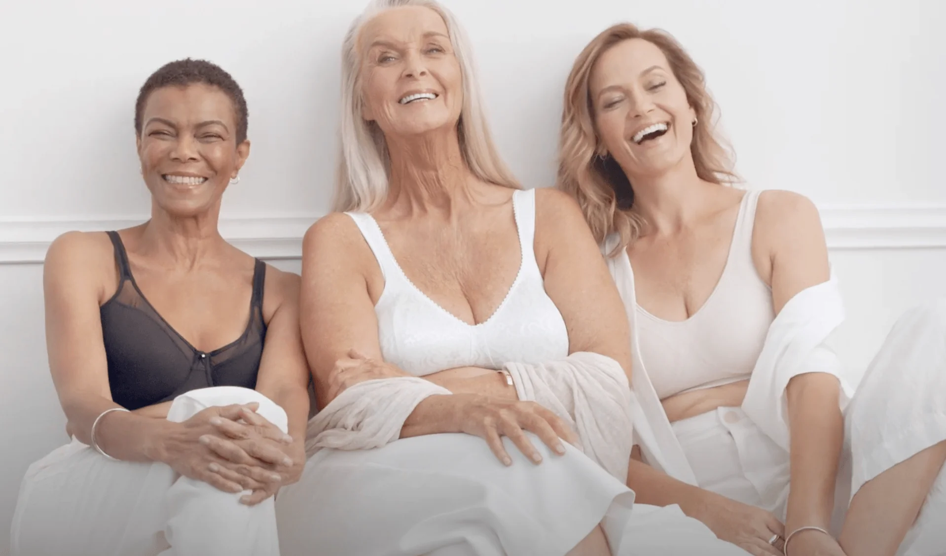 Playtex Play Comfort Revolution Wire-Free Bra - Black - Image 3