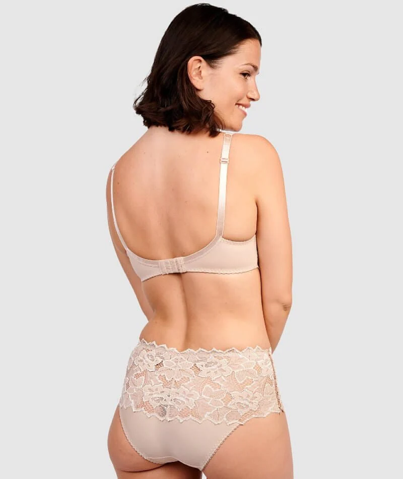 Sans Complexe Arum Mid-Rise Lace Brief - Skin - Image 4