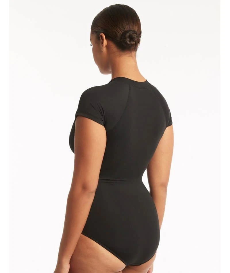 Sea Level Eco Essentials Short Sleeve A-DD Cup One Piece Swimsuit - Black - Image 2