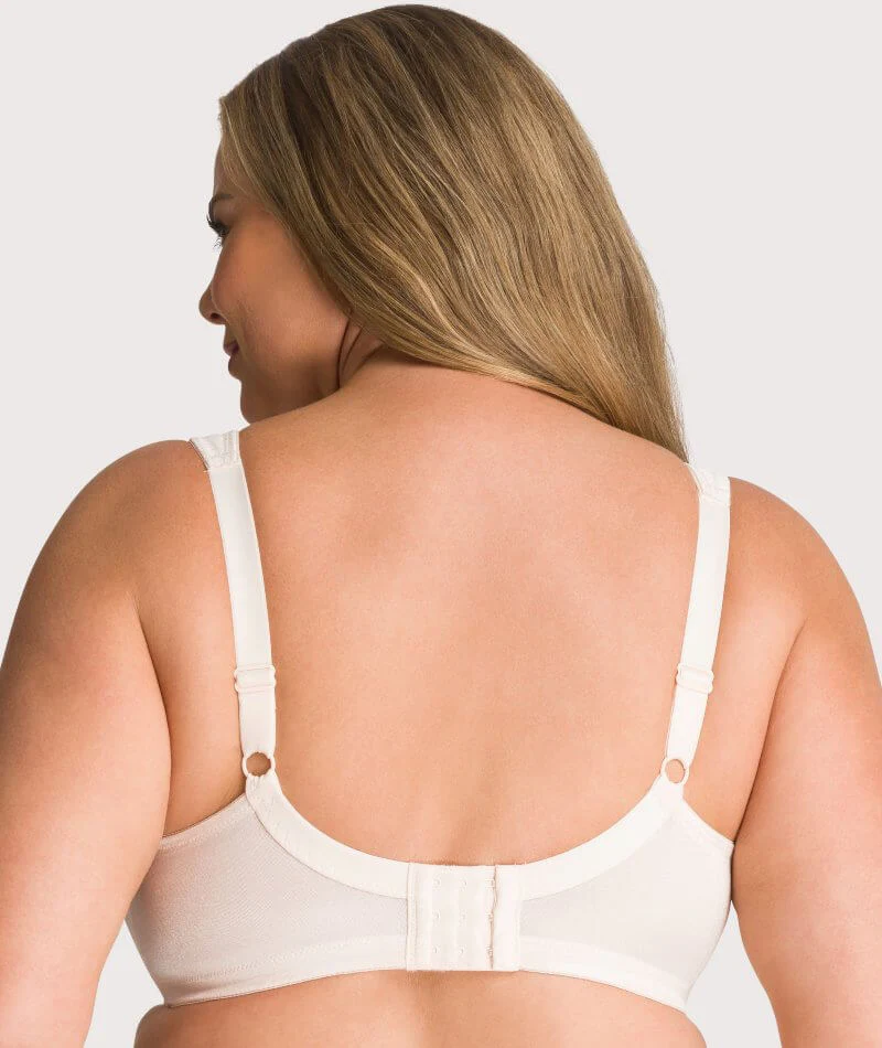 Triumph Endless Comfort Soft Cup Wire-free Bra - Fresh Powder - Image 3
