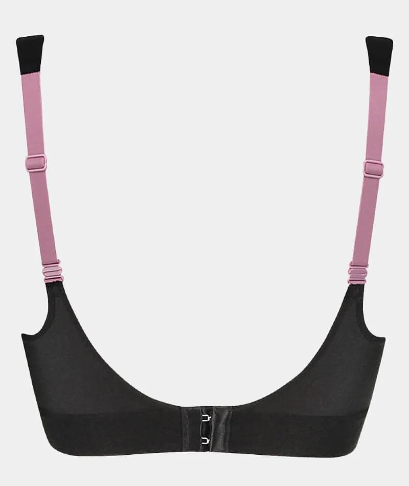 Triumph Triaction Extreme Lite Wire-free Sports Bra - Black - Image 11