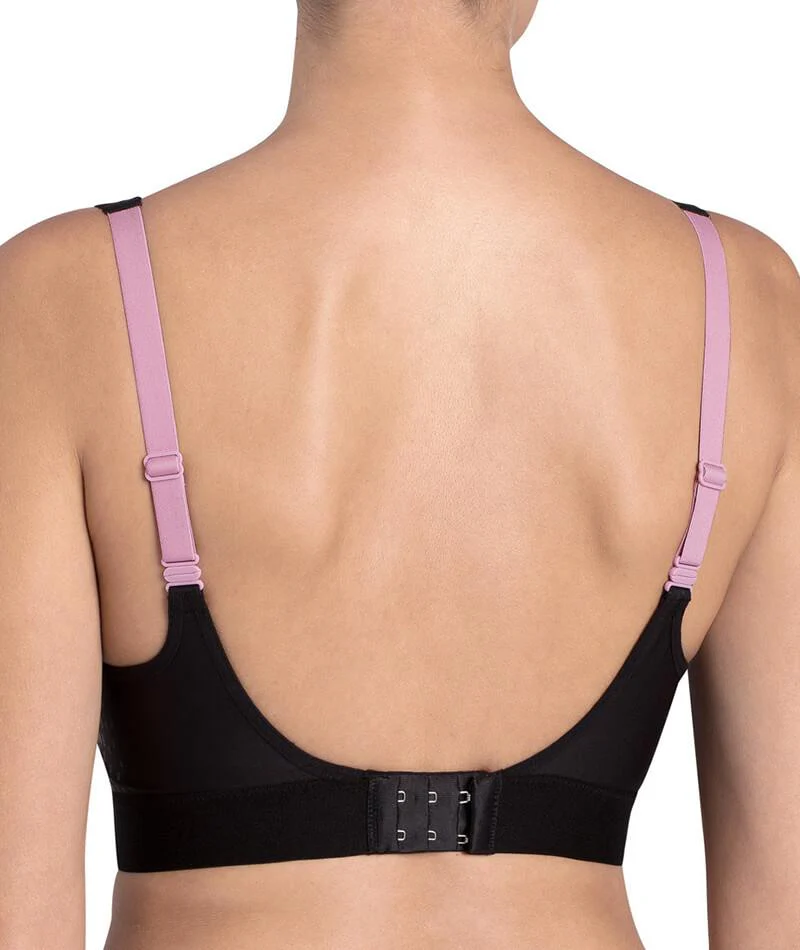 Triumph Triaction Extreme Lite Wire-free Sports Bra - Black - Image 7